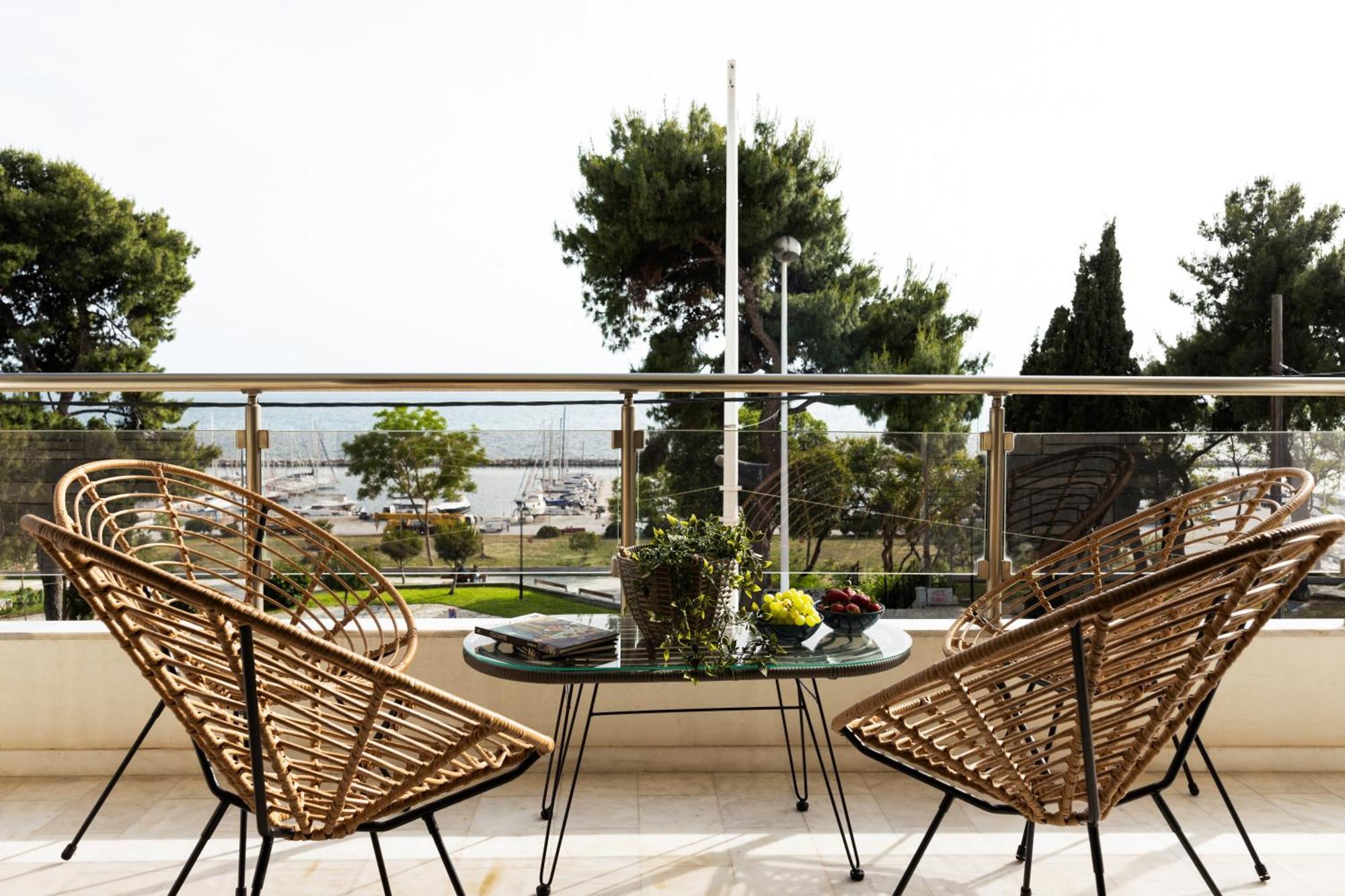 Champagne Sea View Apartment By Binobi! Thessaloníki Eksteriør billede